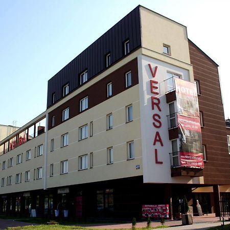 Versal Airport Modlin Nowy Dwor Mazowiecki Exterior photo